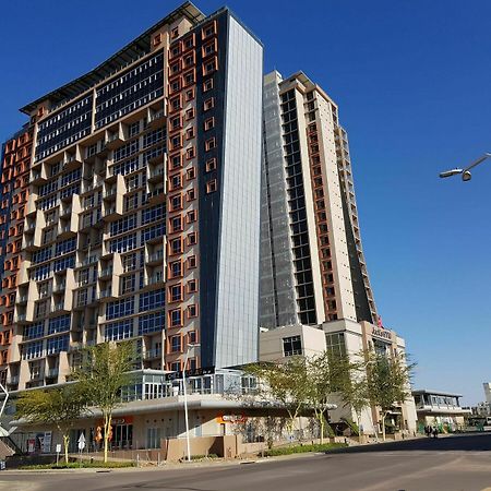 Apartments At Itowers, Cbd, Gaborone Bagian luar foto